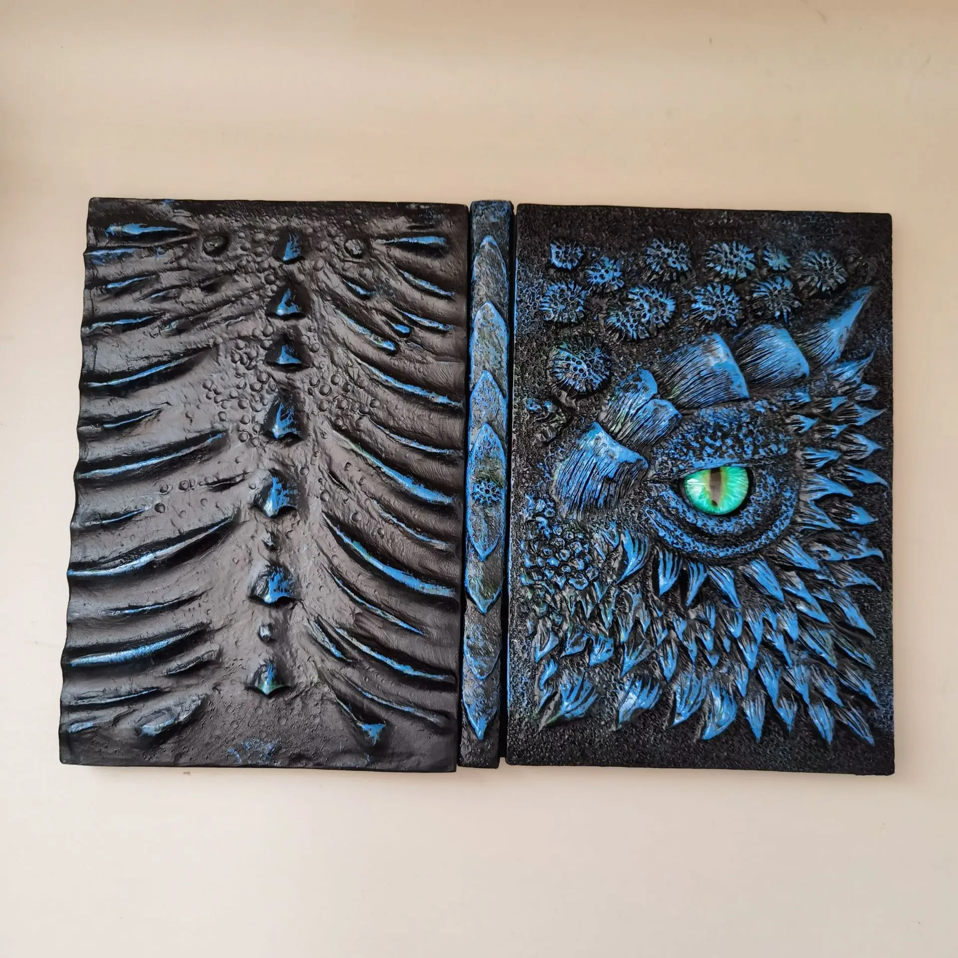 Caderno 3D em Relevo Cthulhu,  - Stationery Books avaliação e preço