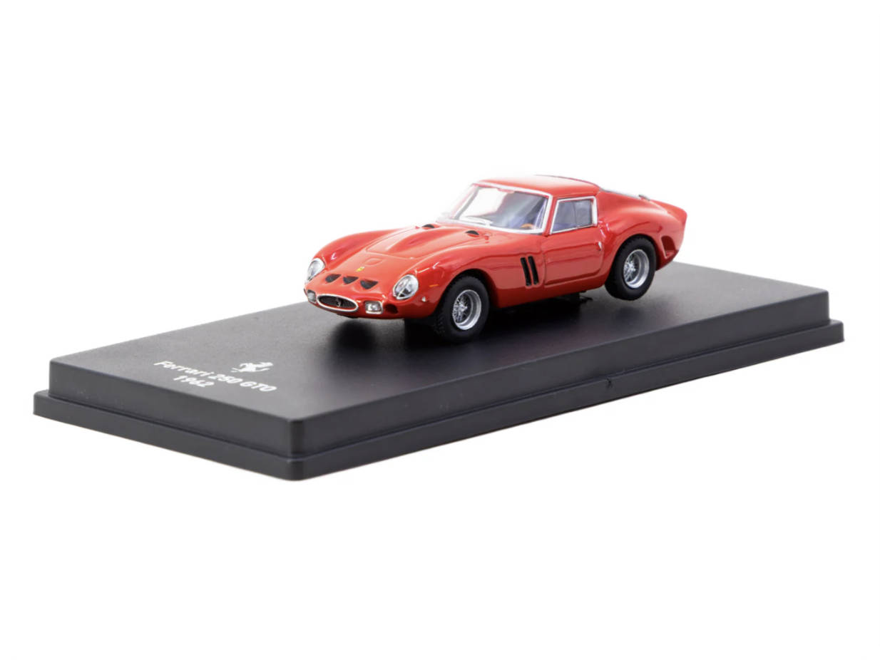 Carro em Miniatura CENTAURIA I - Magazines avaliação e preço